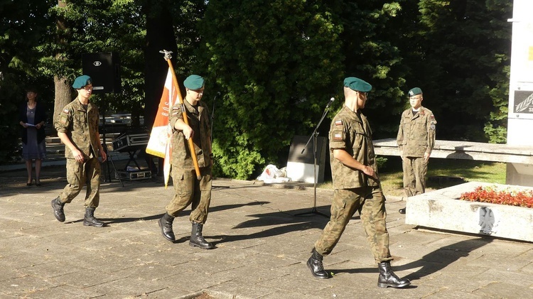 W Tarnobrzegu pamietają o powstaniu