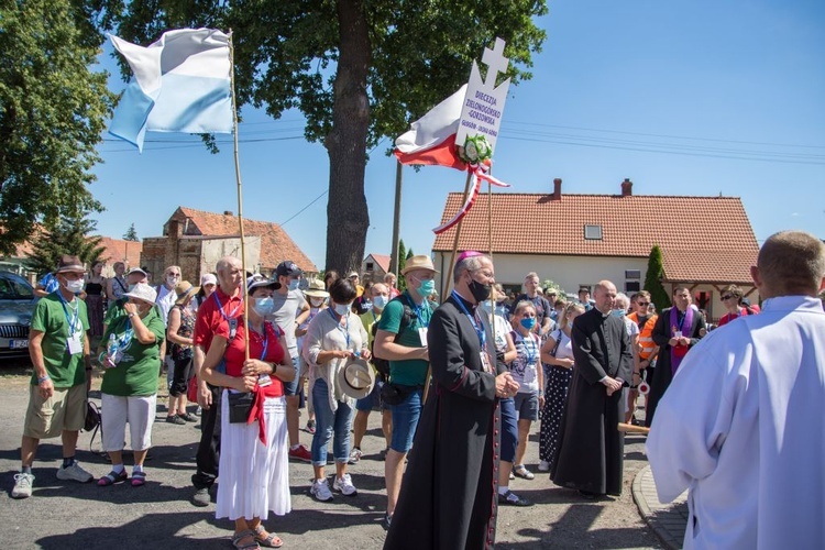 Jednodniowa Piesza Pielgrzymka z Głogowa do Piersnej - cz. II