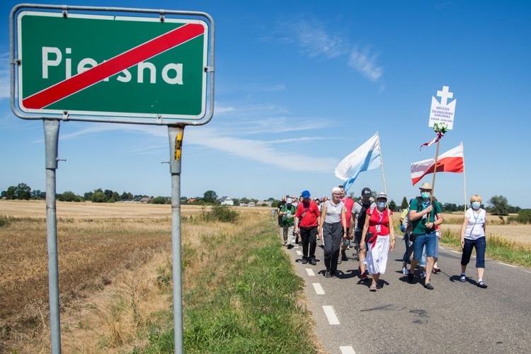 Jednodniowa Piesza Pielgrzymka z Głogowa do Piersnej - cz. II