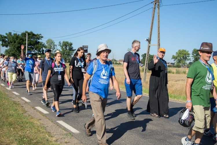 Jednodniowa Piesza Pielgrzymka z Głogowa do Piersnej - cz. II