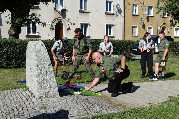 Harcerze ze Wschowy uczcili Powstańców Warszawskich