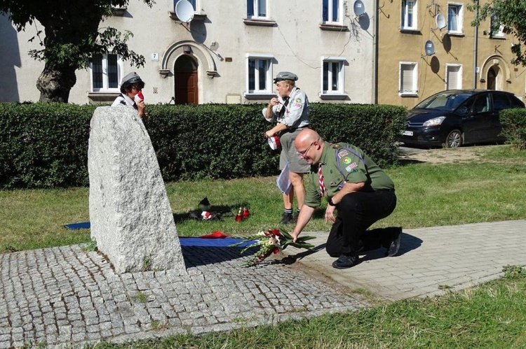 Harcerze ze Wschowy uczcili Powstańców Warszawskich