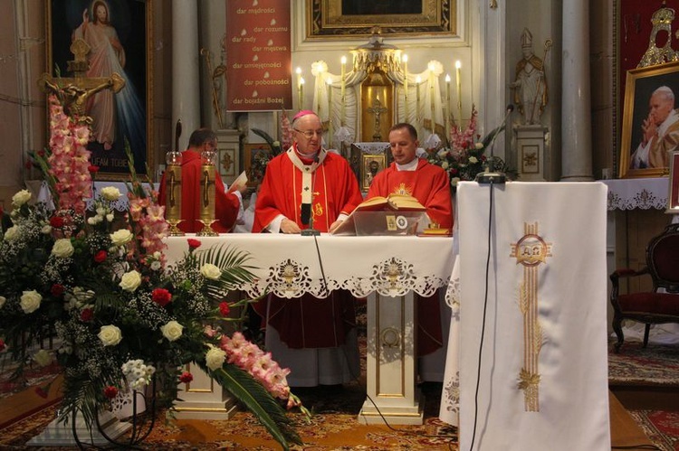 Bierzmowanie w parafii św. Tomasza Becketa 