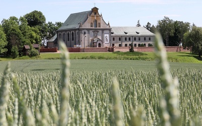 Rywałd. Sanktuarium Matki Bożej Rywałdzkiej