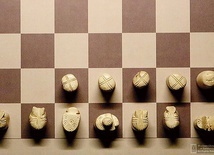 Oryginalne szachy sandomierskie.