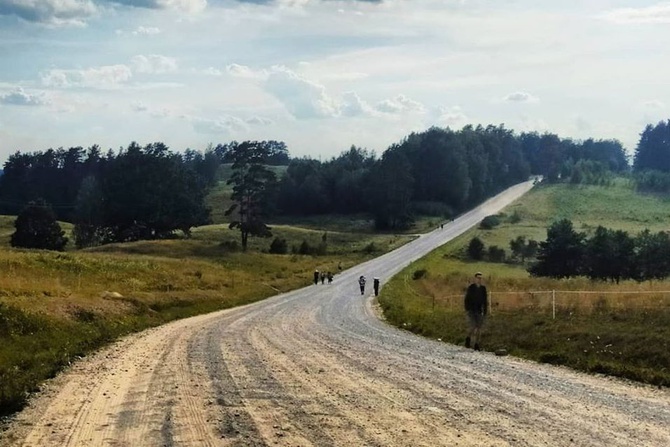 Pielgrzymka studentów Freta 10 z Augustowa do Ostrej Bramy