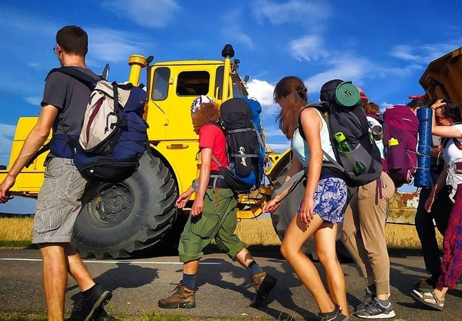 Pielgrzymka studentów Freta 10 z Augustowa do Ostrej Bramy