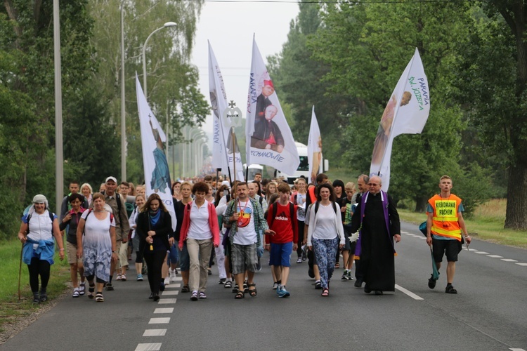 Z pewnością bardziej kameralna, niż zazwyczaj, będzie tegoroczna pielgrzymka, ale chodzi o to, aby była drogą człowieka do odkrycia Boga żywego.