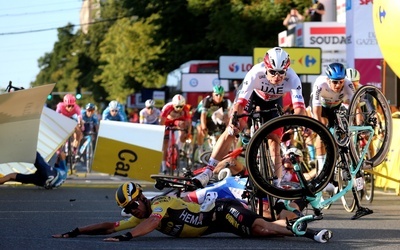 Tragiczny finał etapu Tour de Pologne - zwycięzca etapu walczy o życie