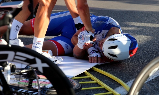 Tour de Pologne: Łącznie czterech kolarzy w szpitalach