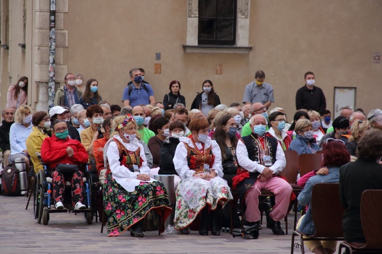 Rozpoczęcie 40. Pieszej Pielgrzymki Krakowskiej - cz. 1