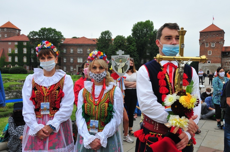 Rozpoczęcie 40. Pieszej Pielgrzymki Krakowskiej - cz. 2