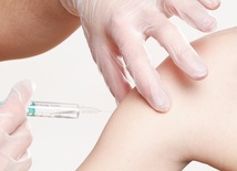 Włochy: Od 24 sierpnia próby szczepionki przeciwko Covid-19 na ludziach