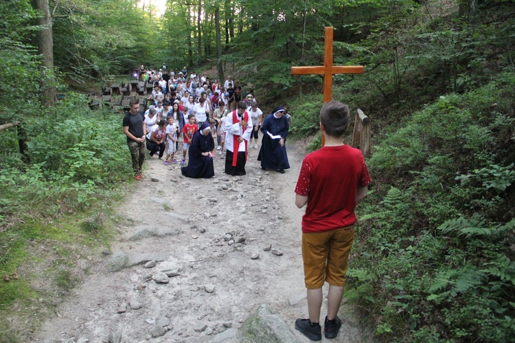 Ciężkowice. Golgota Skamieniałego Miasta