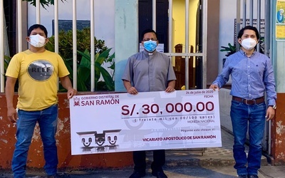 Urząd Miasta San Ramón wręczył dotację 30 tys. soli na zakup instalacji do produkcji tlenu.