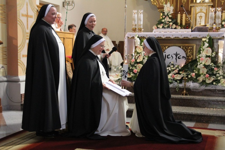 Śluby wieczyste sióstr dominikanek