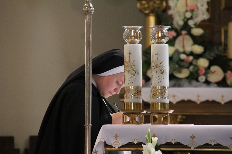 Śluby wieczyste sióstr dominikanek