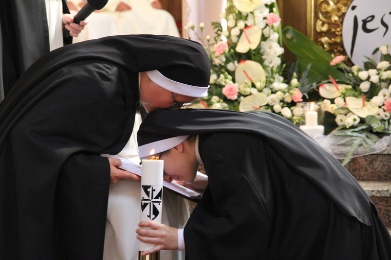 Śluby wieczyste sióstr dominikanek
