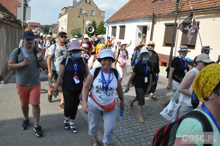 Piesza pielgrzymka z Zielonej Góry do Otynia