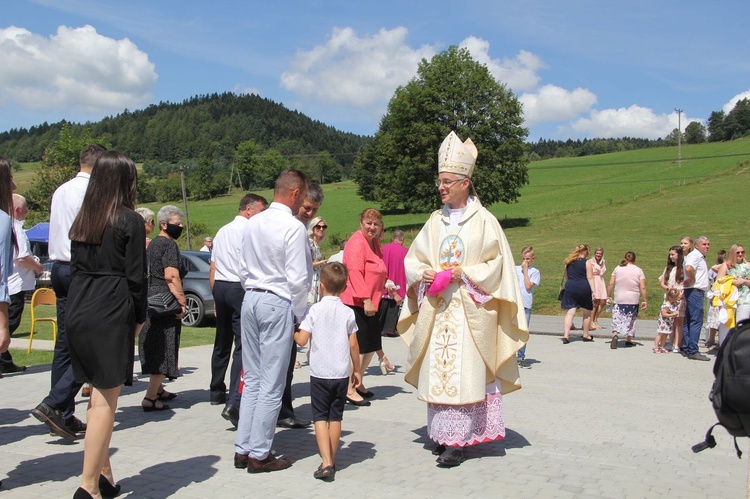 Stawisza. Poświęcenie pomnika i kaplicy św. Jana Pawła II