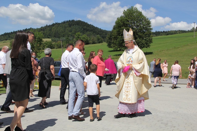 Stawisza. Poświęcenie pomnika i kaplicy św. Jana Pawła II