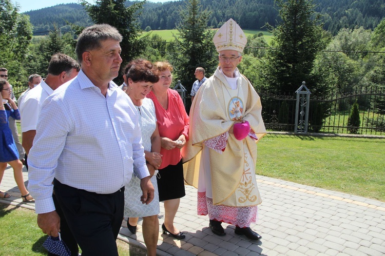 Stawisza. Poświęcenie pomnika i kaplicy św. Jana Pawła II