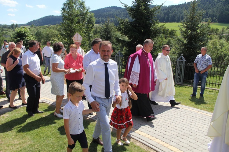 Stawisza. Poświęcenie pomnika i kaplicy św. Jana Pawła II