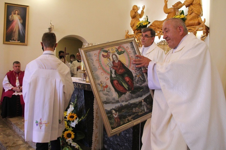 Stawisza. Poświęcenie pomnika i kaplicy św. Jana Pawła II