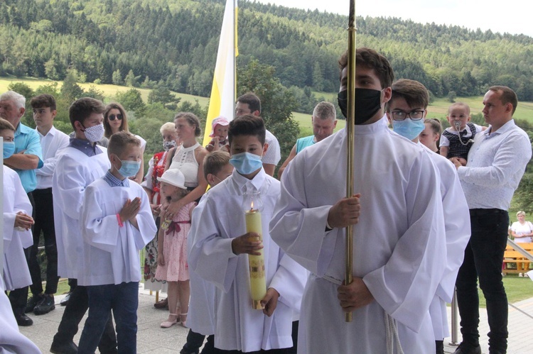 Stawisza. Poświęcenie pomnika i kaplicy św. Jana Pawła II