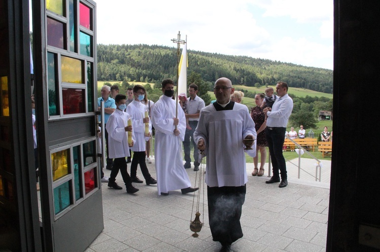 Stawisza. Poświęcenie pomnika i kaplicy św. Jana Pawła II