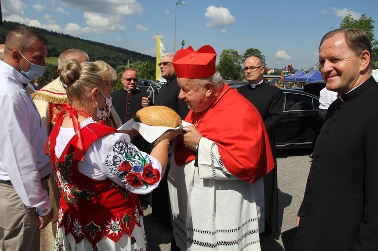 Stawisza. Poświęcenie pomnika i kaplicy św. Jana Pawła II