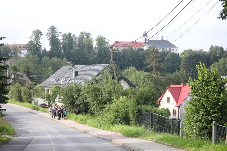 Piesza pielgrzymka dekanatu istebniańskiego na Jasną Górę - 2020