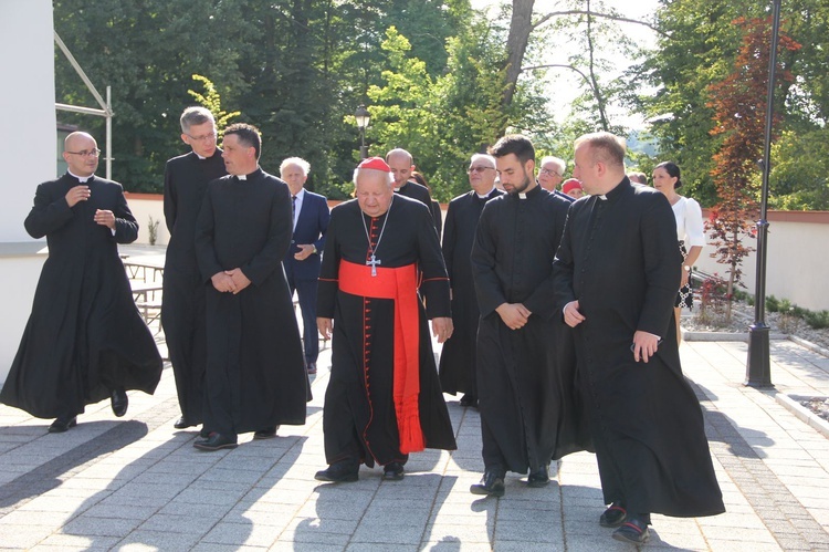 Bobowa. Przekazanie relikwii św. Jana Pawła II