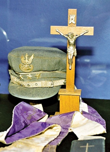 Przedmioty należące do duchownego przechowywane są w Muzeum Wojska Polskiego.