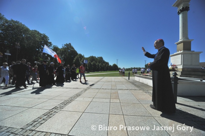 Wejście 38. Zielonogórsko-Gorzowskiej Pieszej Pielgrzymki na Jasną Górę