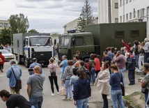 "Każdy kogoś szuka" 