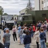 "Każdy kogoś szuka" 