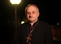 Bp Jacek Jezierski.