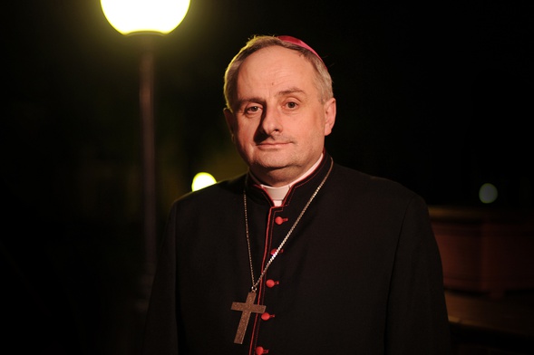 Bp Jacek Jezierski.