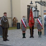 Odsłonięcie tablicy upamiętniającej harcerzy