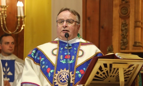 Mszy św. przewodniczył ks. Adam Ciapka, kapelan Górali Żywieckich.