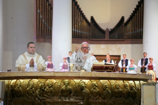 Uroczystości 15 sierpnia w katowickiej Katedrze Chrystusa Króla