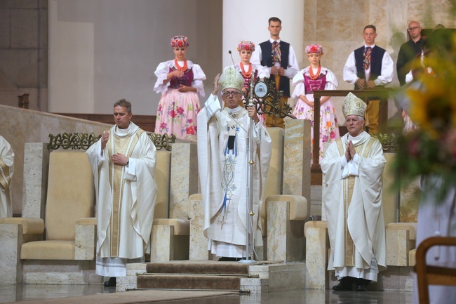 Uroczystości 15 sierpnia w katowickiej Katedrze Chrystusa Króla