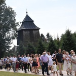 Odnowiony kościół w Wietrzychowicach