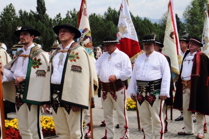 Odpust w sanktuarium Matki Bożej Królowej Podhala w Ludźmierzu 2020