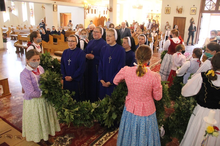 Kąclowa. Śluby wieczyste