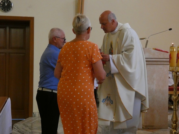 Poświęcenie pomnika św. Jana Pawła II w Szlichtyngowej