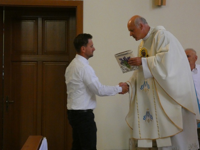 Poświęcenie pomnika św. Jana Pawła II w Szlichtyngowej