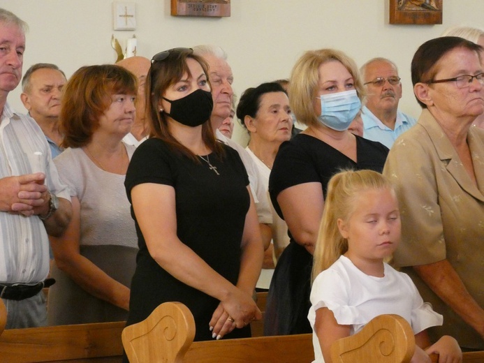 Poświęcenie pomnika św. Jana Pawła II w Szlichtyngowej