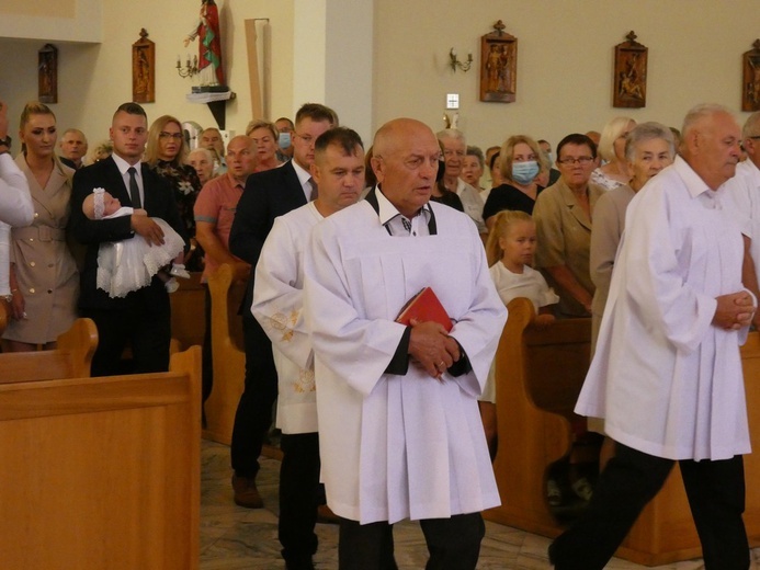 Poświęcenie pomnika św. Jana Pawła II w Szlichtyngowej